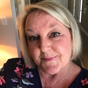 Meet your Posher, Pamela